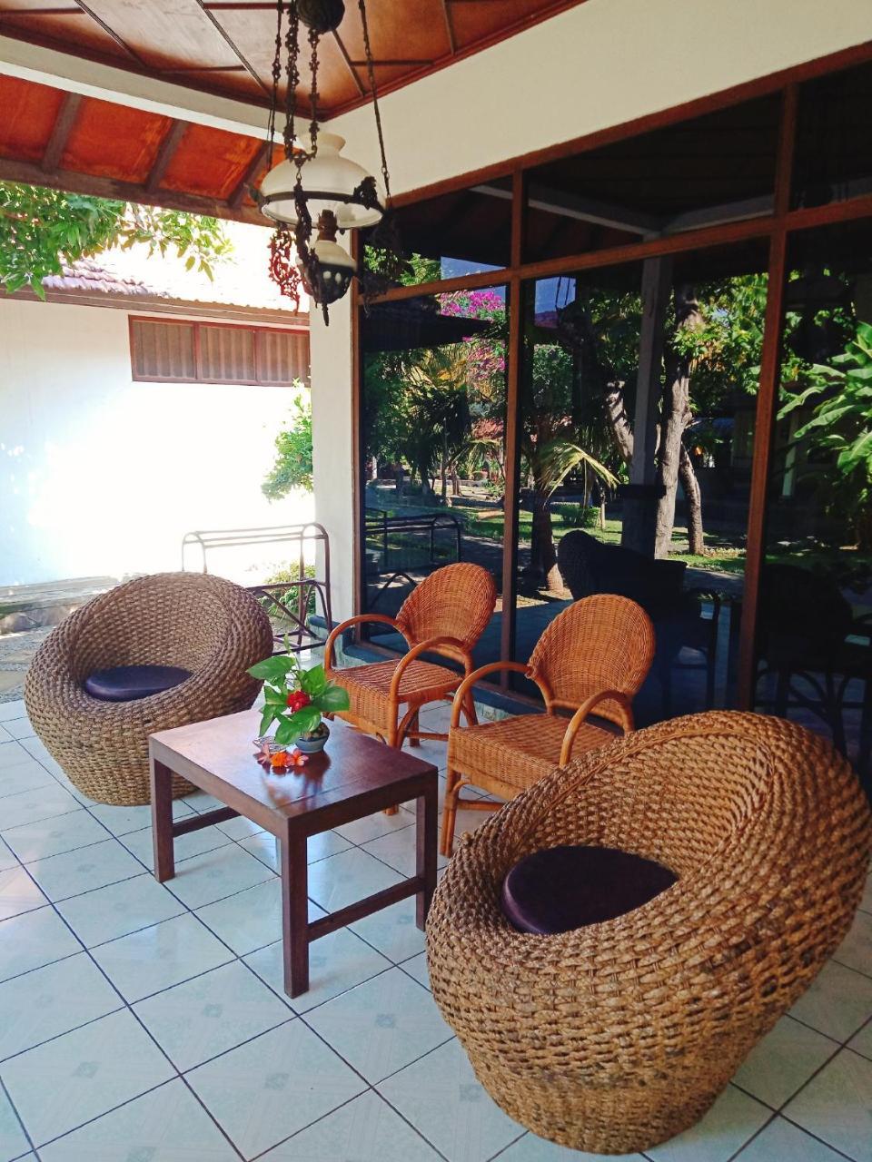 Rini 3* Lovina (Bali)